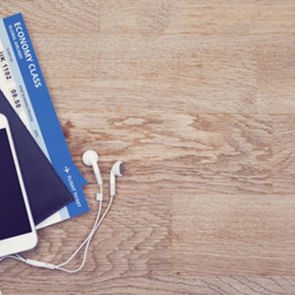 Useful Travel Tips for iPhone Users