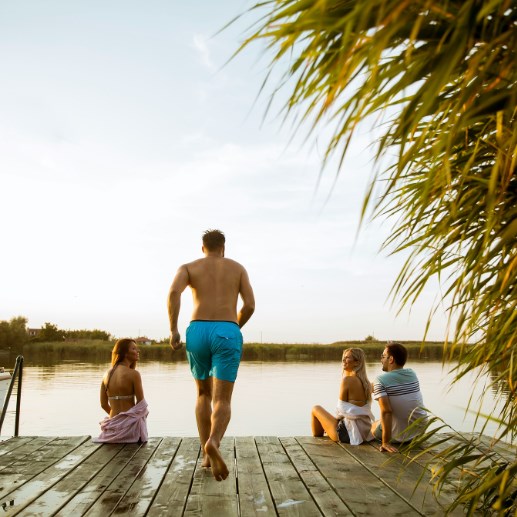 Summer Domestic Travel Lake Vacations Guide